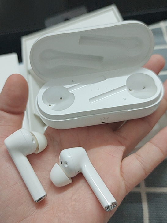 荣耀Flypods3真无线蓝牙耳机