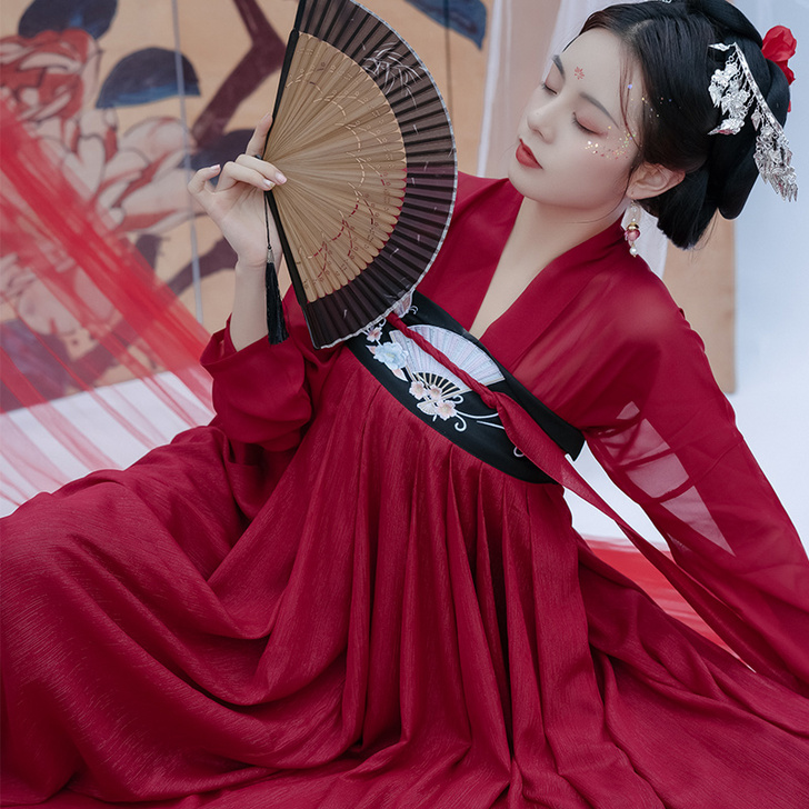 【出】清梳 汉服红色