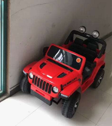 JEEP正版四轮大驱动童车，去年买的，宝宝...