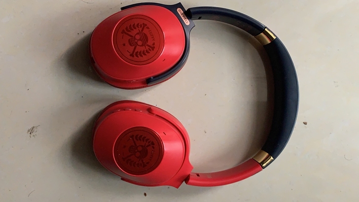 海贼王联名耳机，实体店，500多买的，现折...