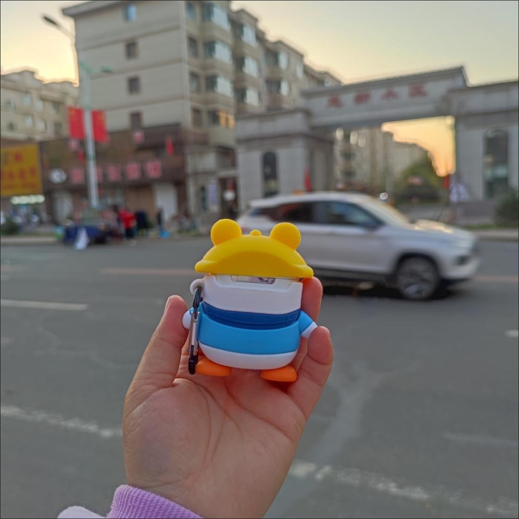 铂典的无线蓝牙耳机