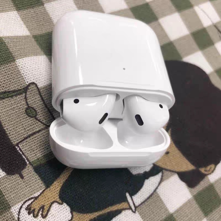 蓝牙耳机，安卓苹果通用，几乎全新