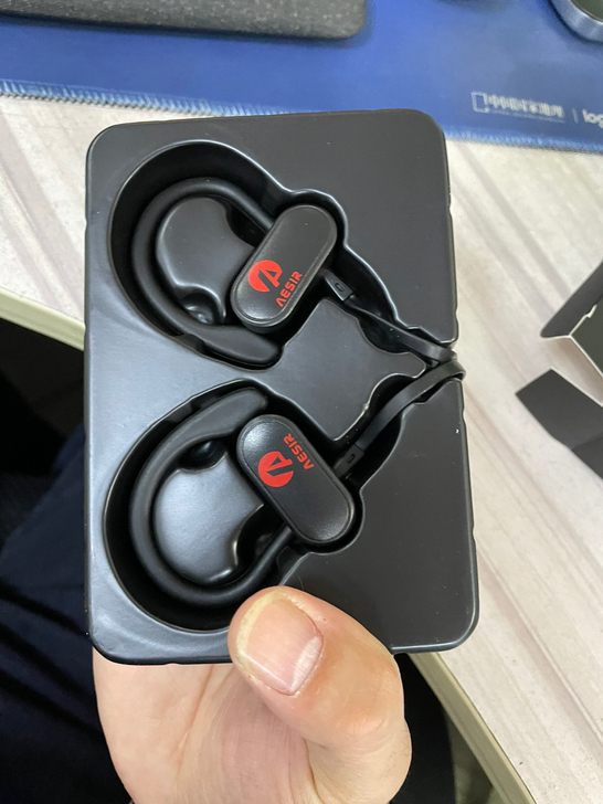 蓝牙耳机一枚，出给需要的朋友，