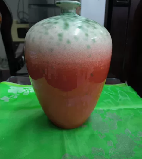 景德镇花瓶，插花蛮好，没坏，不议价了。 感...