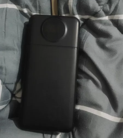 五万毫安充电宝因过年回家火车带不走出售 感...