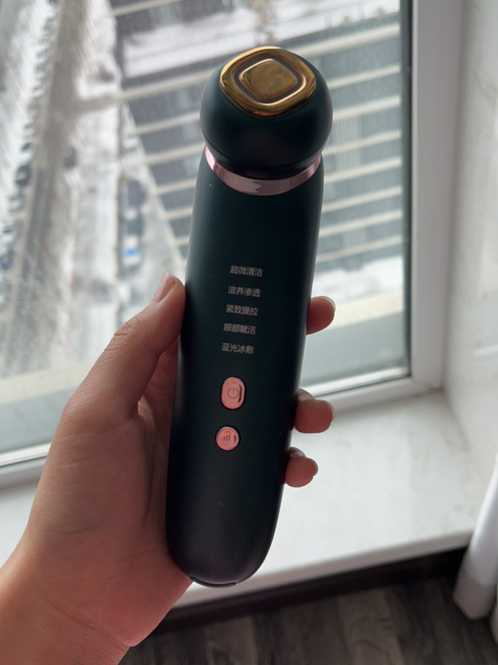 美容仪 四种功效 九成新用过两次一次电没充...