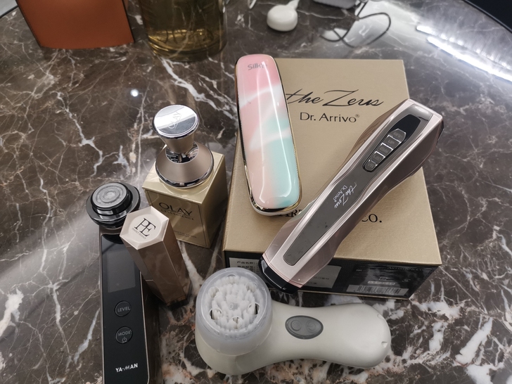 宙斯家的小可爱，宙斯入门级美容仪，照顾眼周...