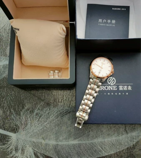 雷诺手表，在太原柳巷雷诺专卖店买的，发票也...