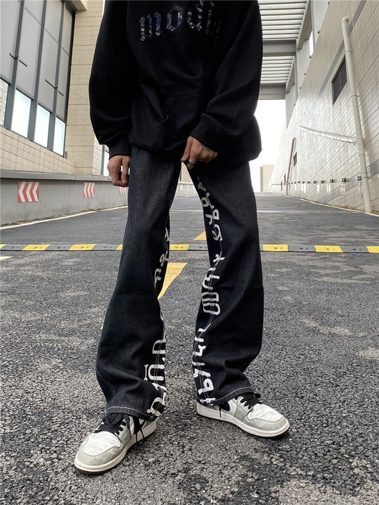 全新牛仔裤无瑕疵几乎全新