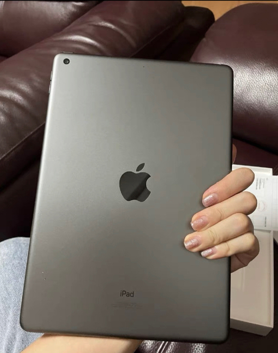 2020款99新女孩子自用iPad2020...