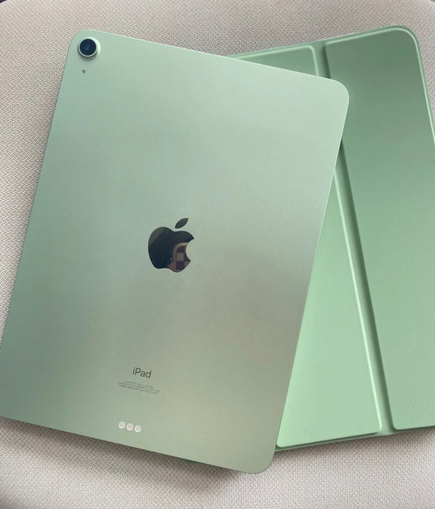 女生自用2020款iPadAir4 64g...