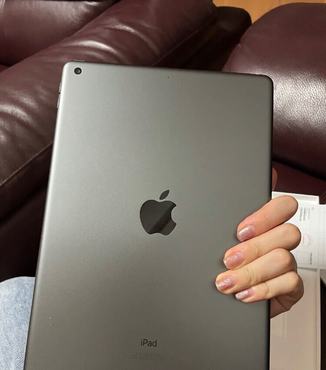 2020款99新女孩子自用iPad2020...