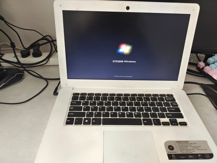 得峰笔记本,19年由狗东入手,女孩一手自用...