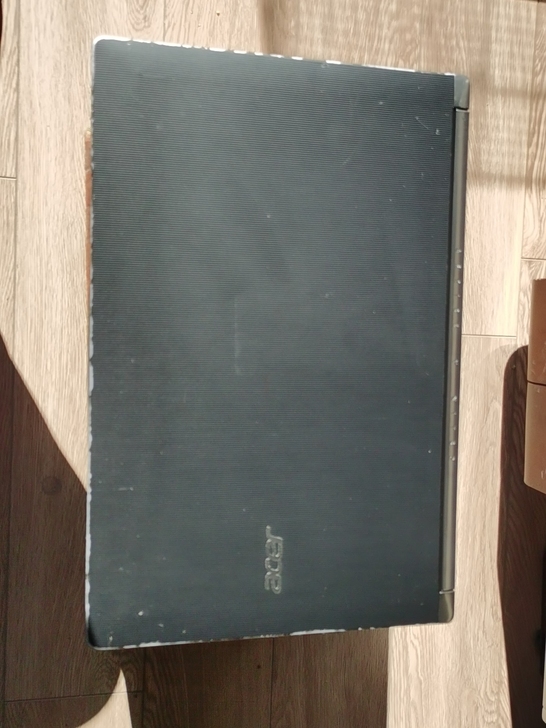 宏基 暗影骑士VN7-591G笔记本电脑