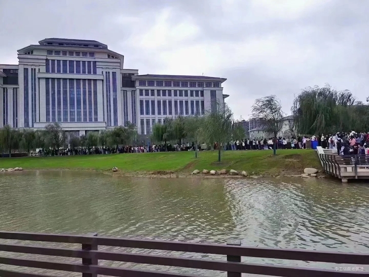 因法考客观题未过，出售全新法考主观题精讲书