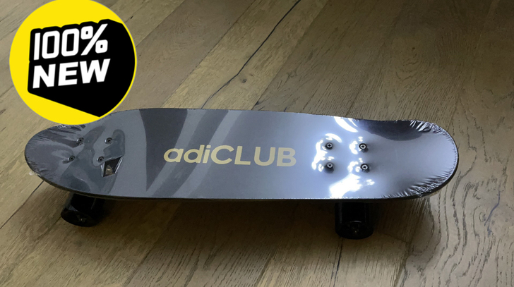 阿迪滑板 全新 120包邮不讲价