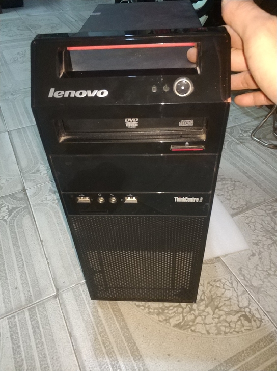 联想电脑主机一台，物品如图片。不懂介绍，结...