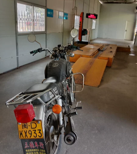 18年上牌大力神摩托转让，两证齐全，协议过...