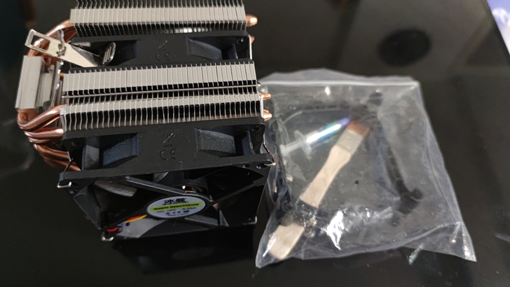 搬家整理出来的一个闲置cpu散热风扇，之前...