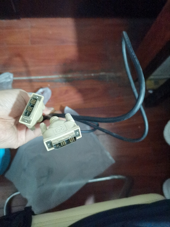 显示器dvi线一根