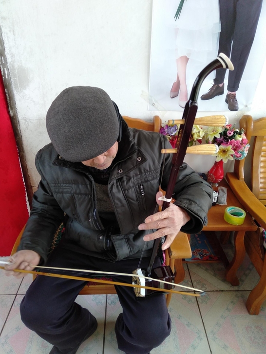 【原价599全新清】全新二胡处理，原价六百...