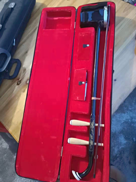 闲置2000多买的二胡 木轴二胡 音质好 ...