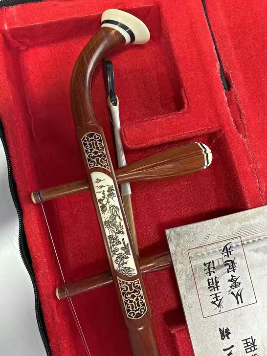 赔钱处理老红木二胡 原价1200多块钱的二...