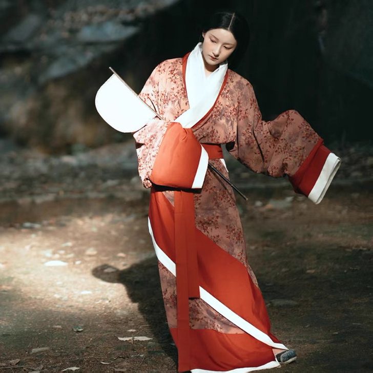 【出租】怀谷居汉服南湘马王堆曲裾袍定制复原...