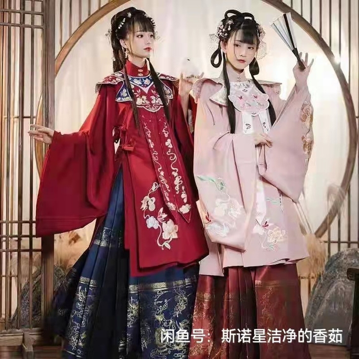 梦梳年惜红年xl码，试穿，原配云肩掉了一半...