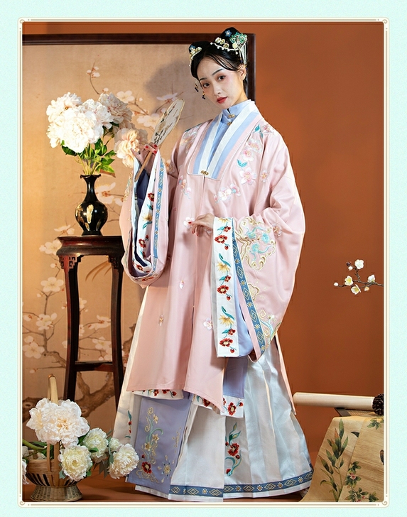 出御集落英马面锁门