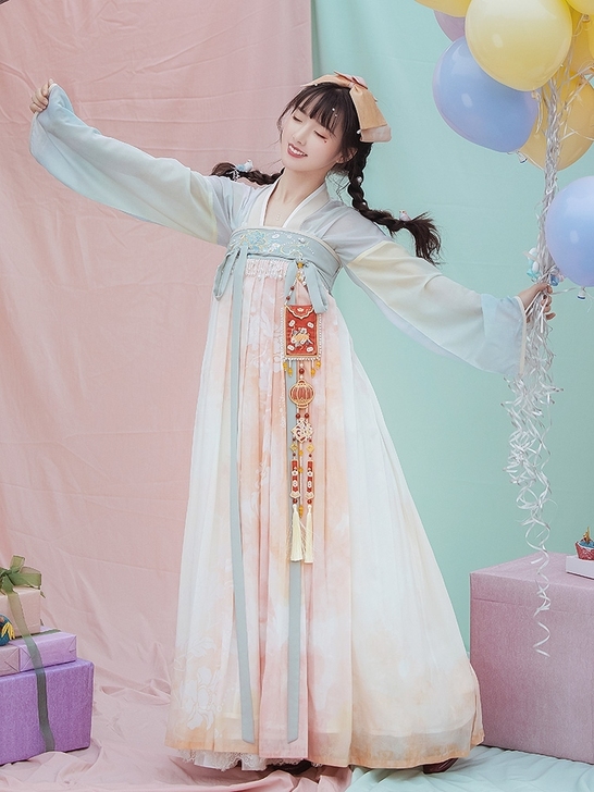 可出可换重回汉唐花朝月夕唐制对襟齐胸襦裙春夏