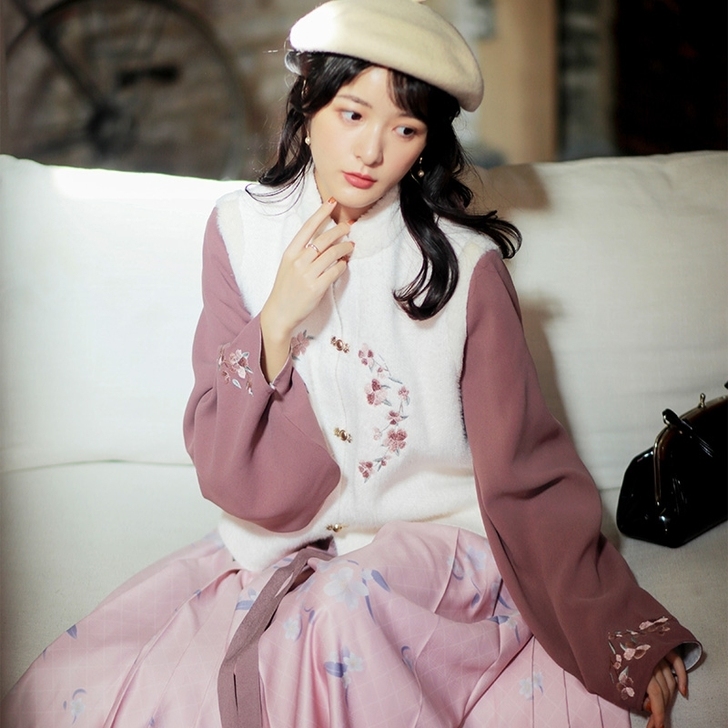 徐娇织羽集踏枝假两件刺绣外套女对襟短款外套...