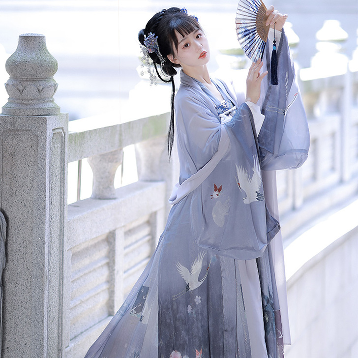 【击穿底价】汉服女款白菜价秋季念安齐胸襦裙...