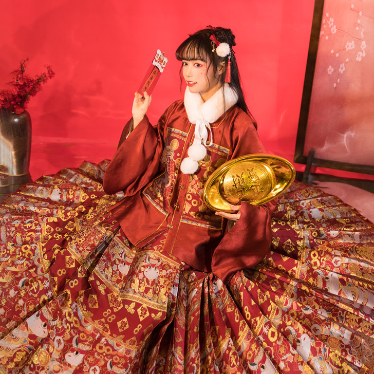 全新，就是子母扣容易松，我全缝了一遍！