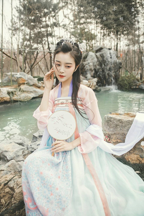 全新新款汉服女刺绣绣花齐胸襦裙绝版司南阁桃...