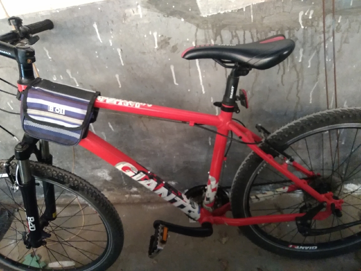 捷安特ATX690山地车自行车。8-9新。...