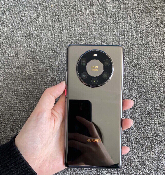 华为mate40pro 8+256亮黑色，