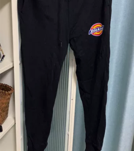 Dickies休闲裤，只穿三四次，裤头大概...