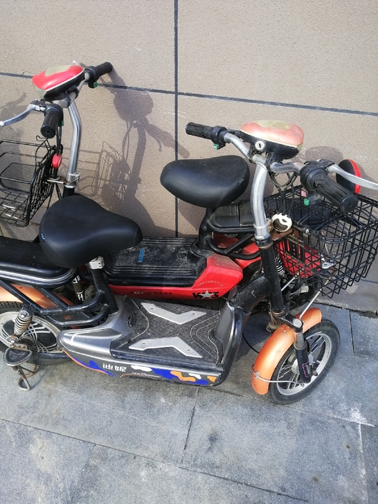 踏板电动车