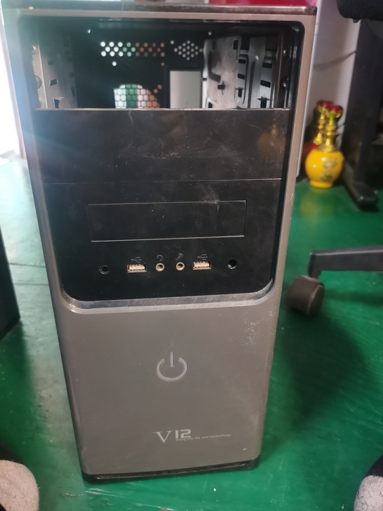 电脑机箱10元，只限自提！
