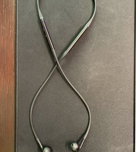 Libratone小鸟运动耳机. 左声道间...