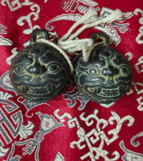 民国铜铃铛一对 鎏金工艺 声音清脆 包老 ...