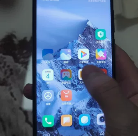 红米k20 6+64 骁龙730处理器，流...