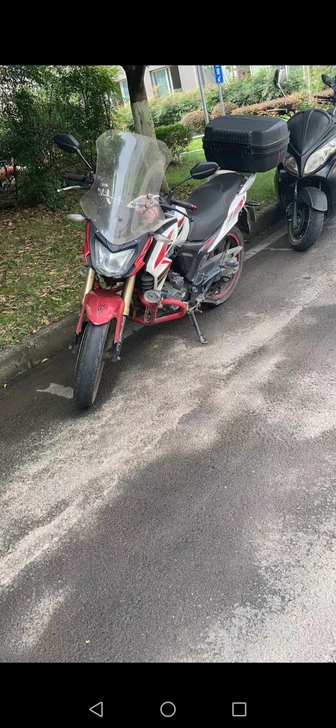 出售：18年力帆KPS150水冷摩托车，上...
