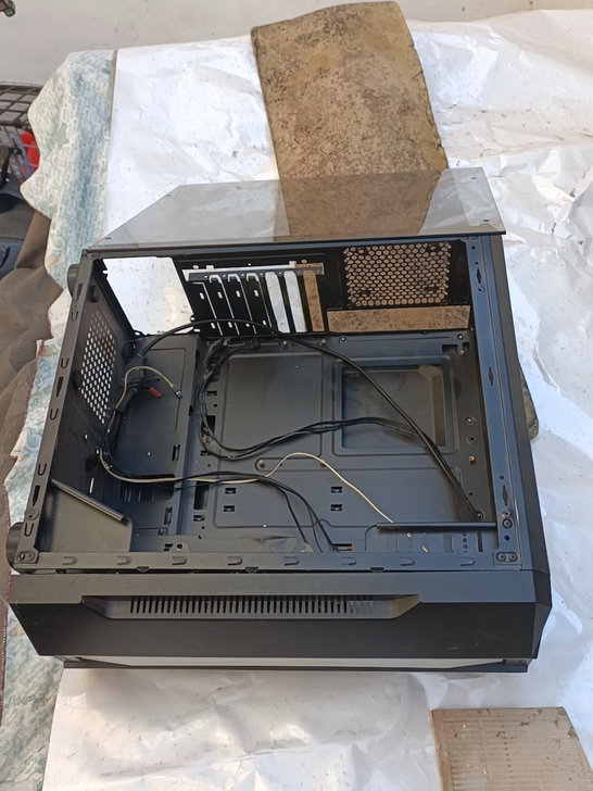 侧开玻璃镂空电脑主机箱，前端usb3.0一...