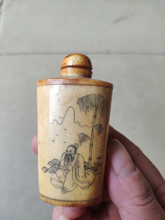 古玩古董，农村一手货源刚刚弄上来的摆件，骨...