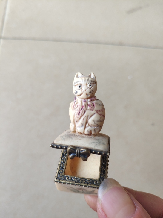 老物件古玩古董，农村一手货源刚刚弄上来的骨...