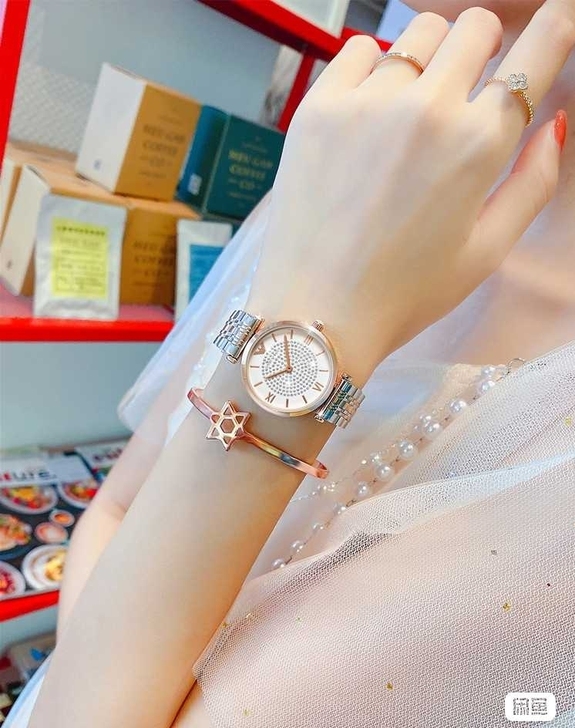 清仓，全新满天星轻奢小众正品名牌手表女款奢...