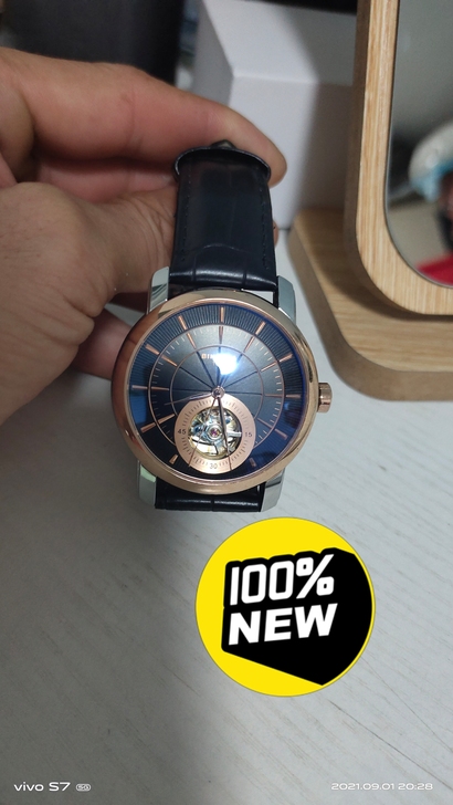 全新一次没带过,生日朋友送的,自己不习惯带...