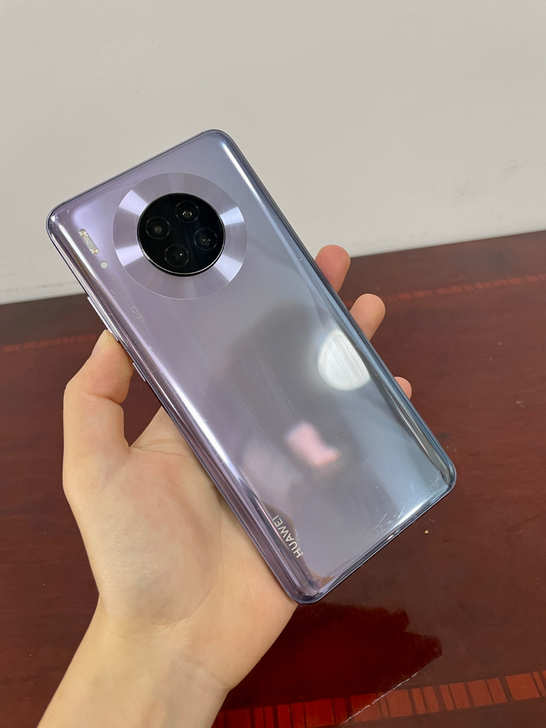 华为Mate30,8+128g内存,星河银...